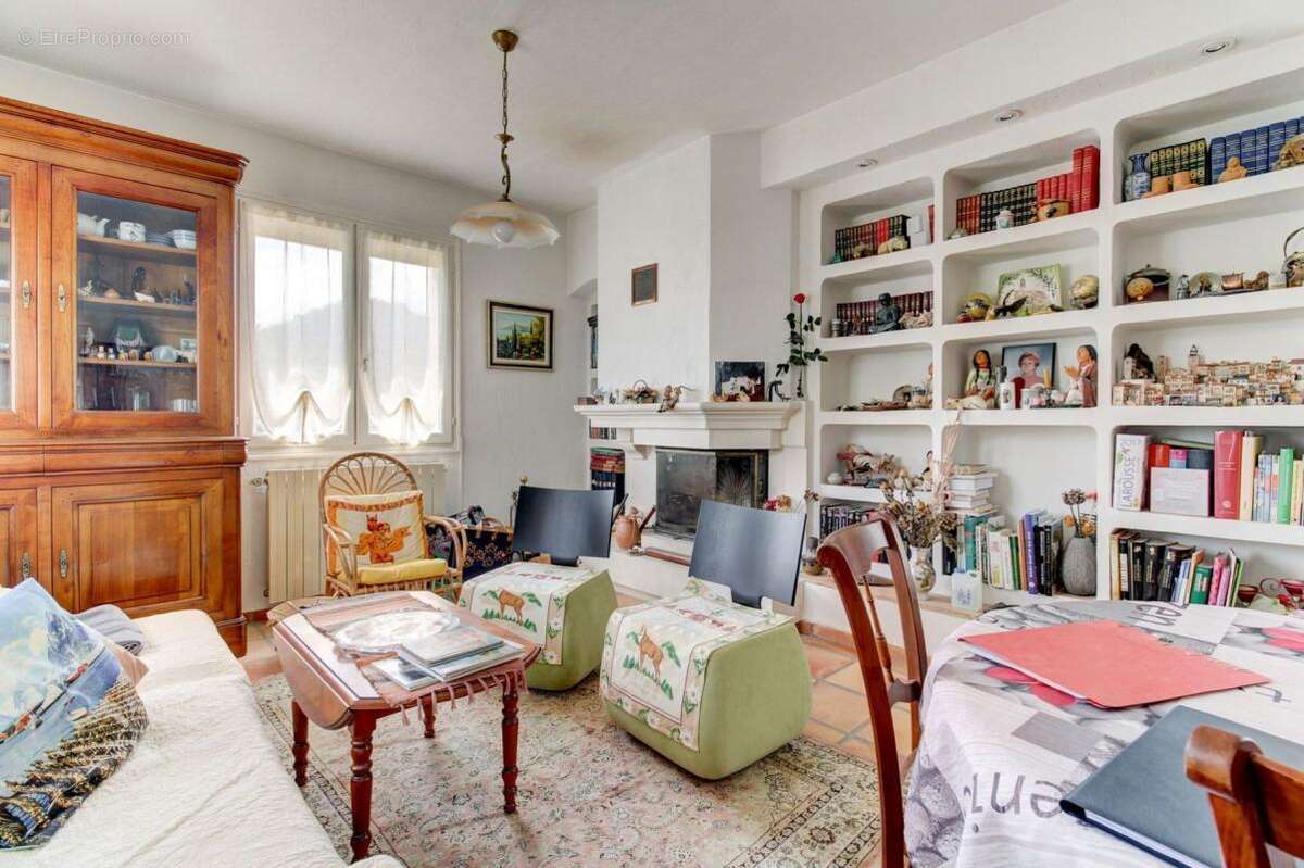 Maison à SAINT-MARTIN-DU-VAR