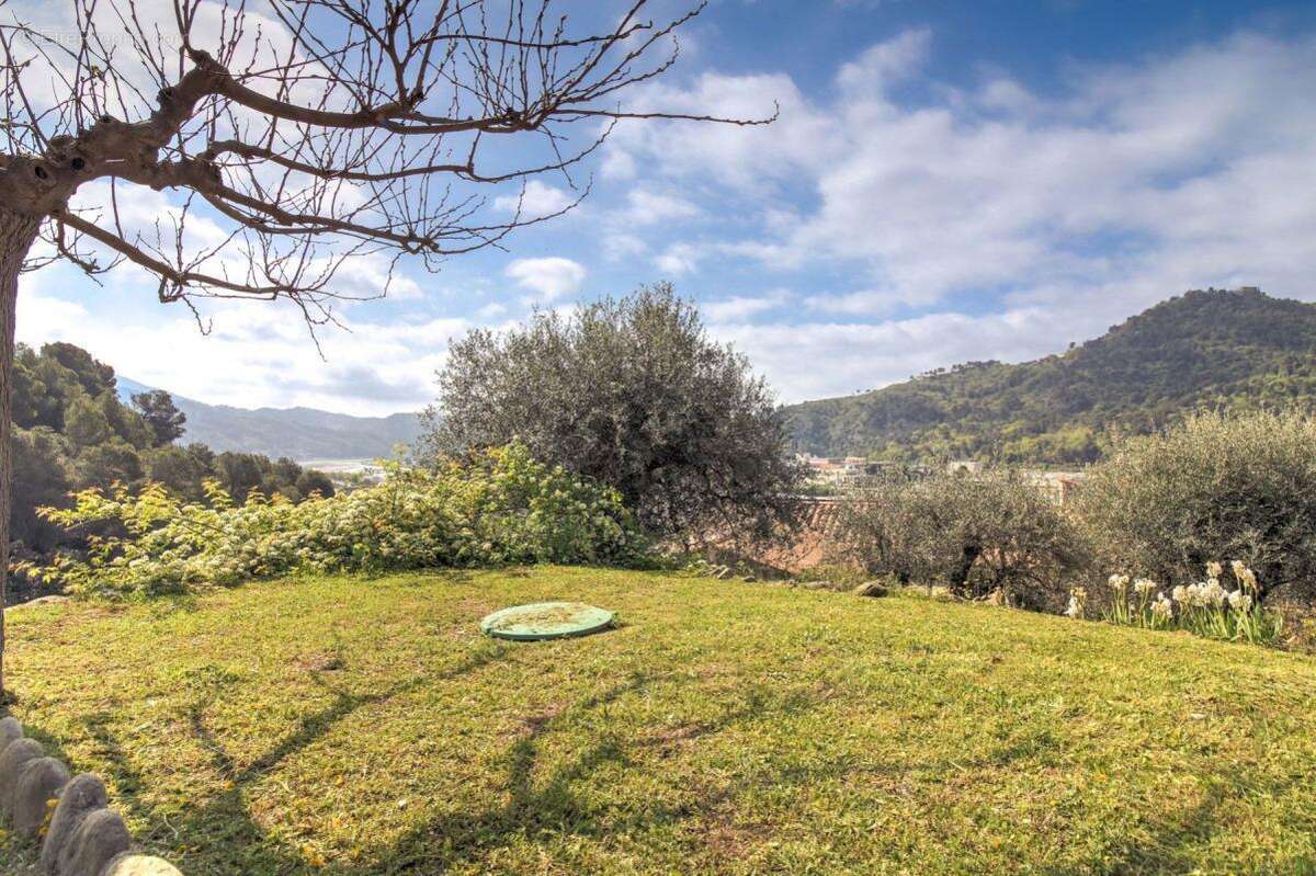 Maison à SAINT-MARTIN-DU-VAR