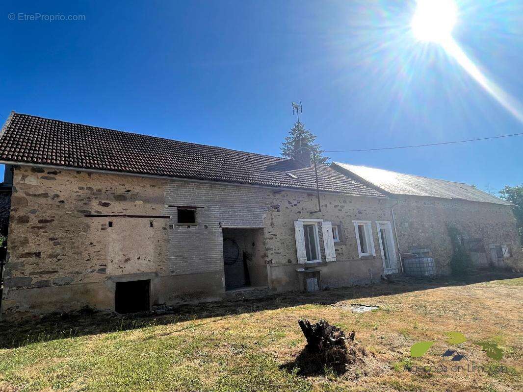 Maison à SAINT-VITTE-SUR-BRIANCE