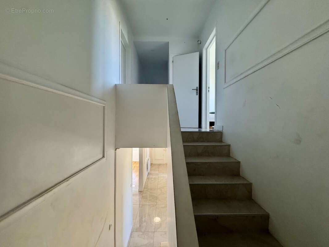 Maison à VETRAZ-MONTHOUX