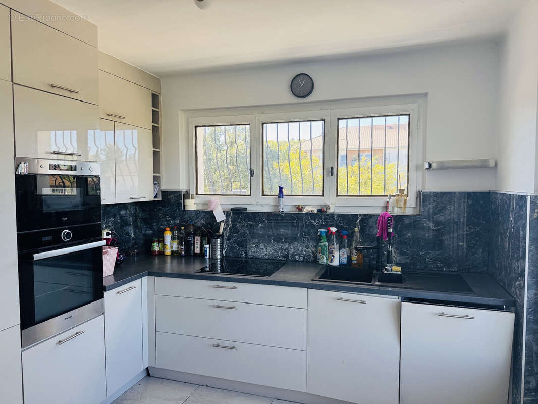 Maison à VETRAZ-MONTHOUX