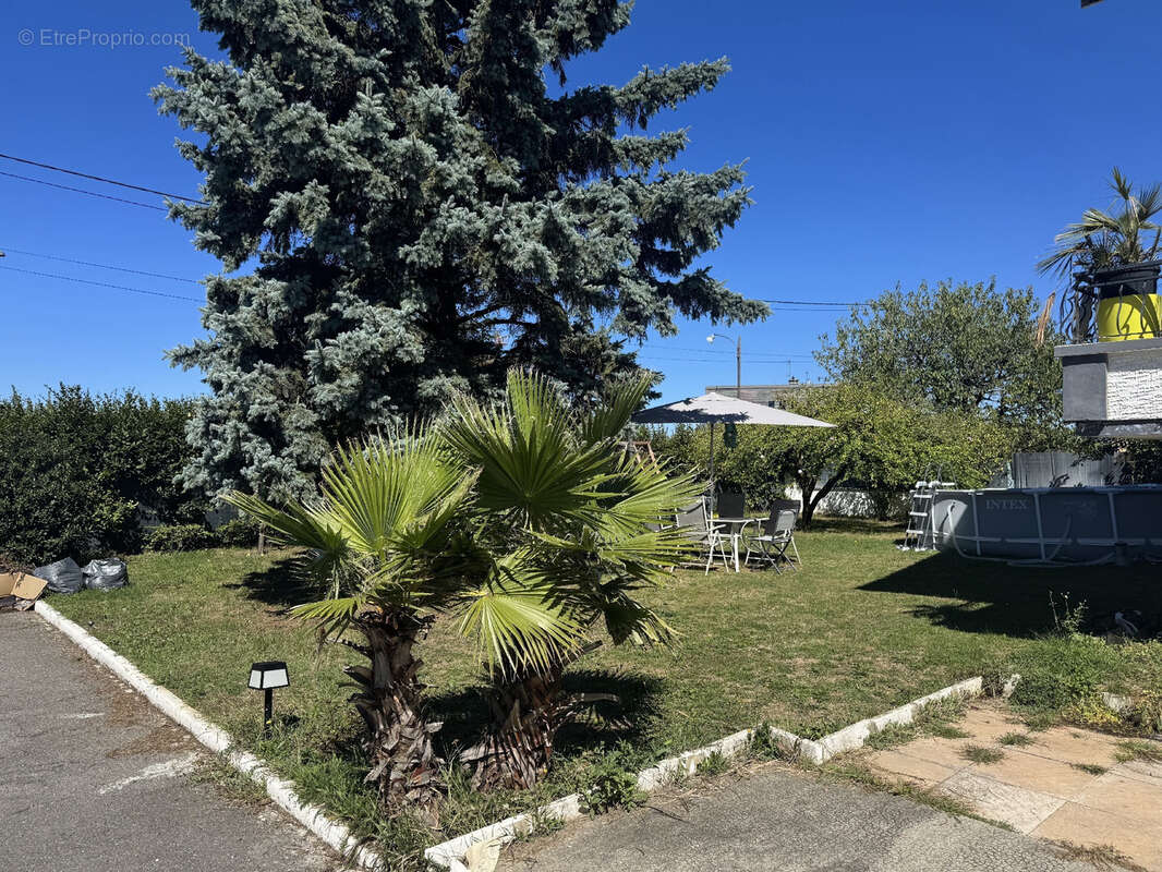 Maison à VETRAZ-MONTHOUX