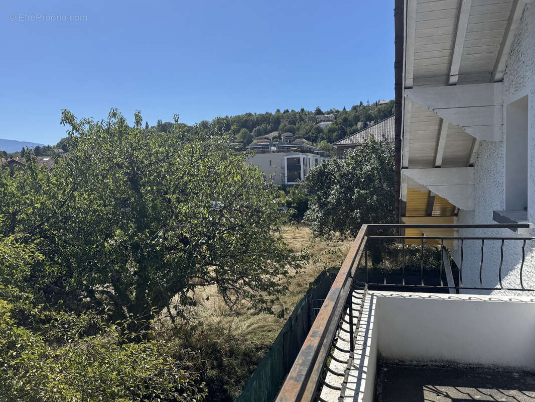 Maison à VETRAZ-MONTHOUX