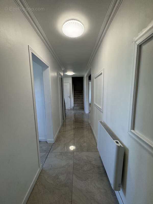 Maison à VETRAZ-MONTHOUX