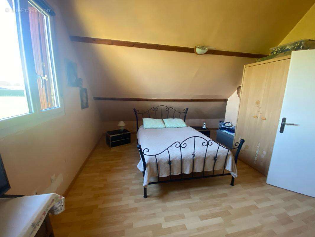 Maison à LES VENTES