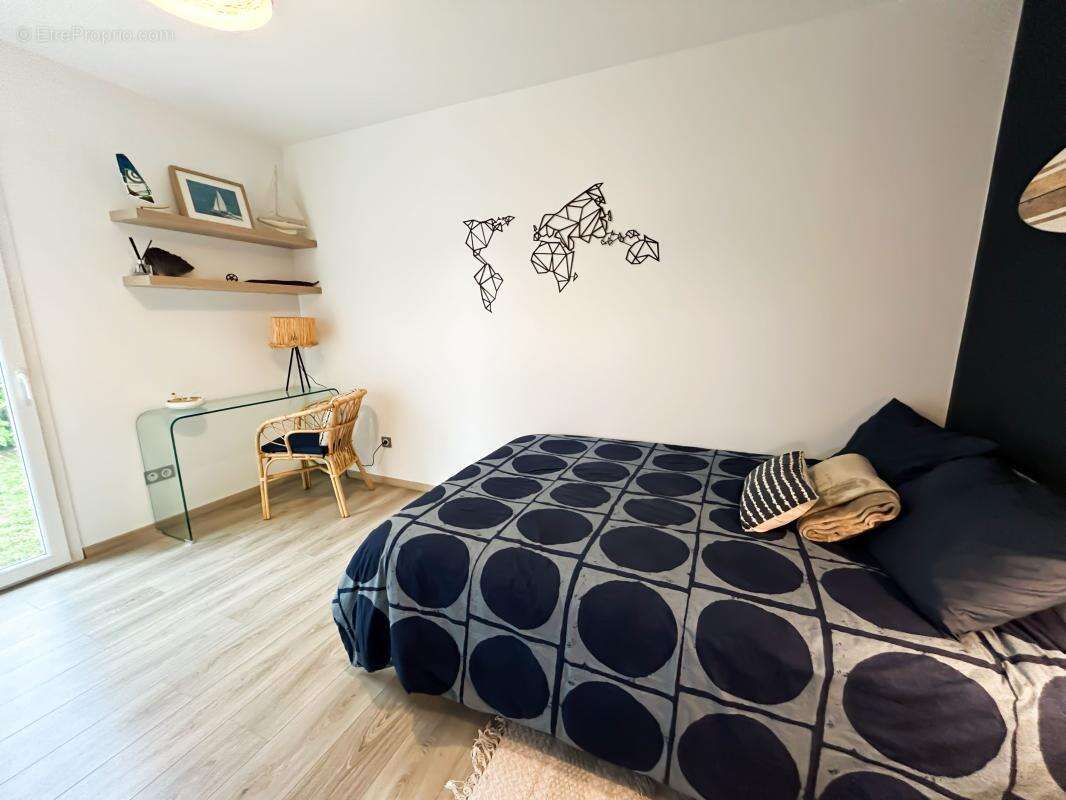 Maison à SAINT-HILAIRE-DE-BRETHMAS