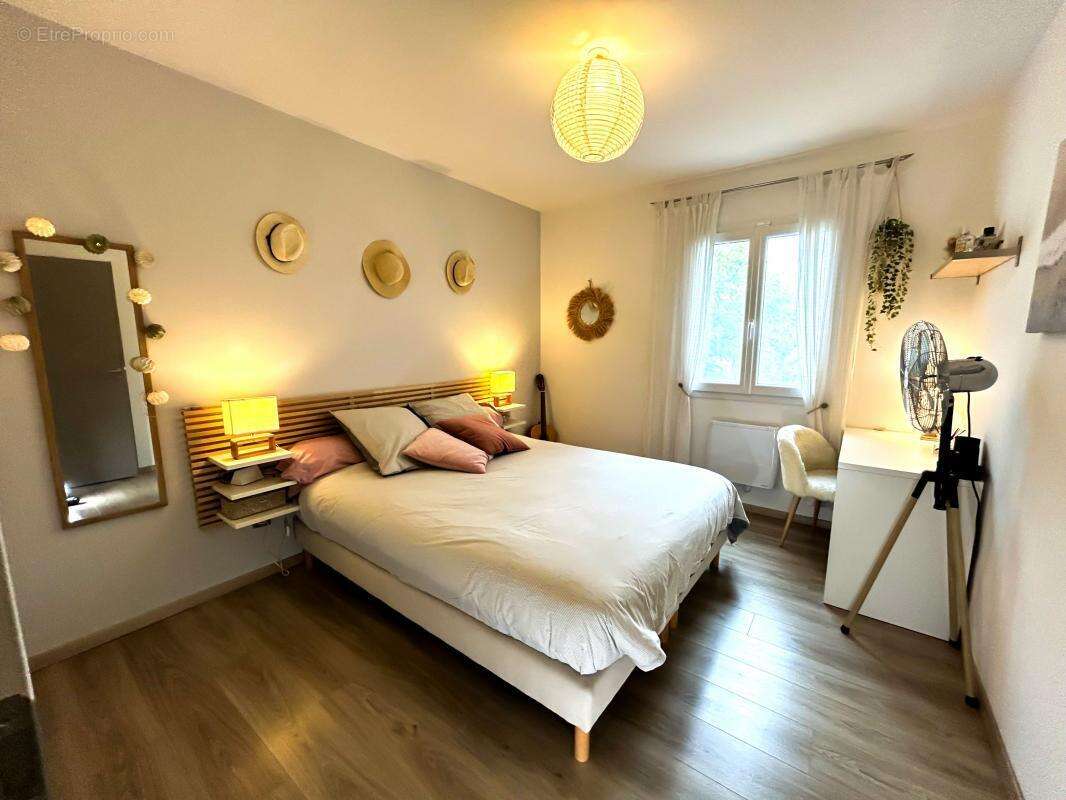 Maison à SAINT-HILAIRE-DE-BRETHMAS