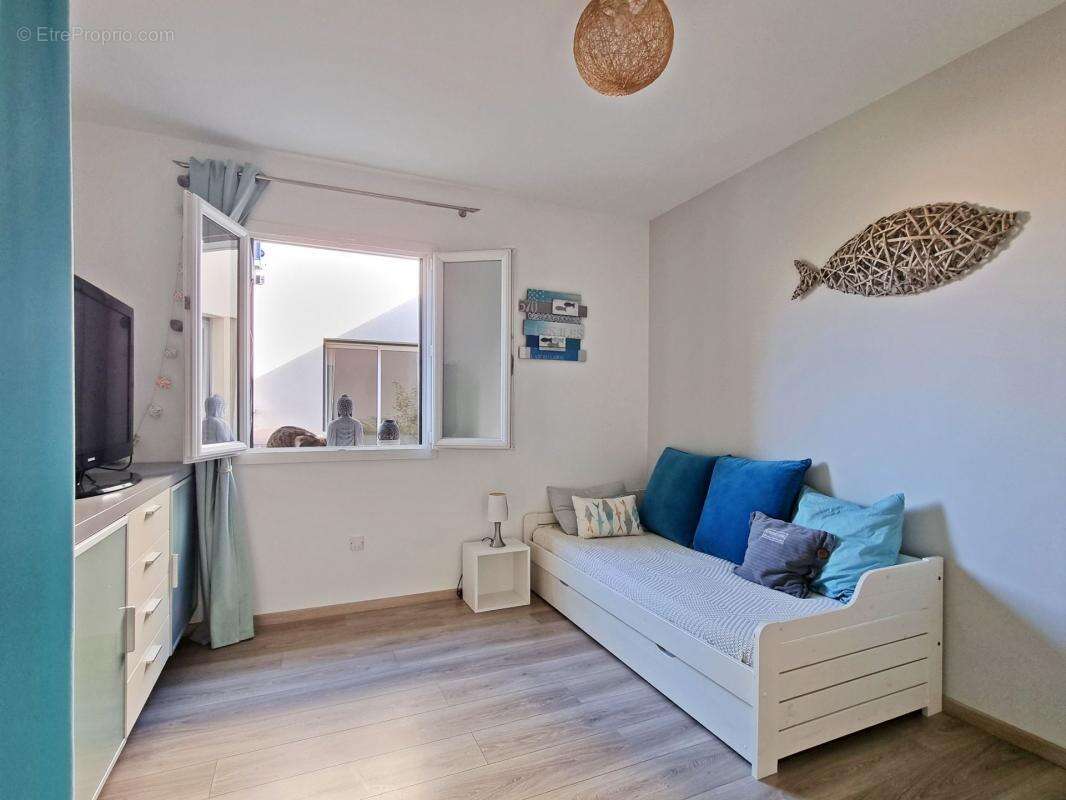 Maison à SAINT-HILAIRE-DE-BRETHMAS