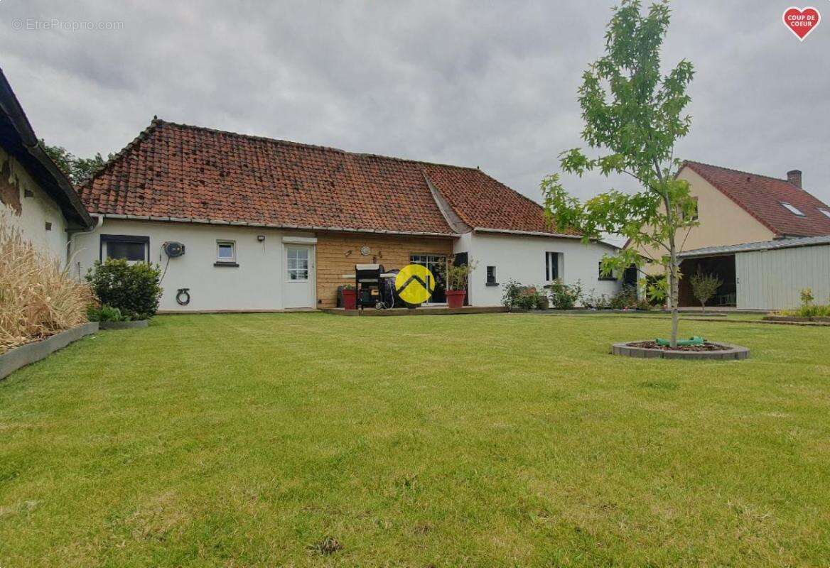 Maison à BEAURAINVILLE