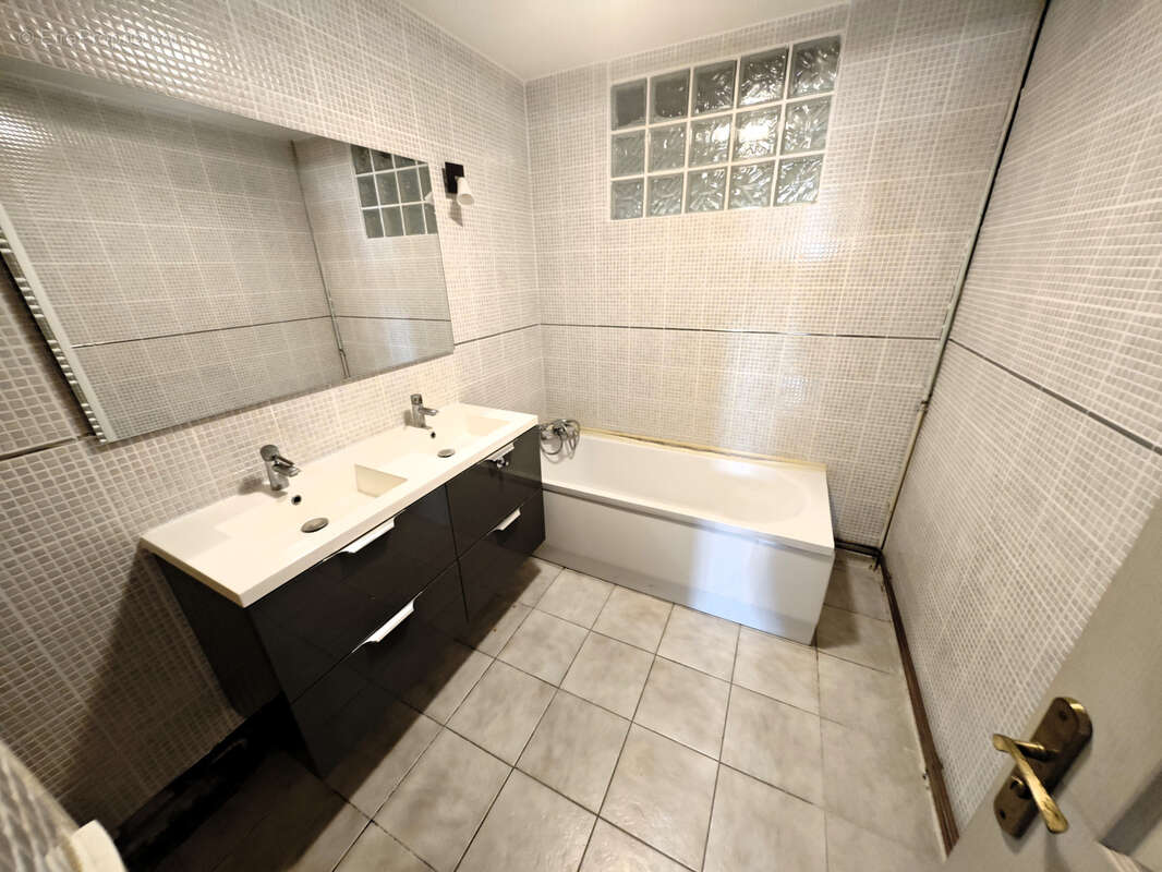 Maison à SIN-LE-NOBLE