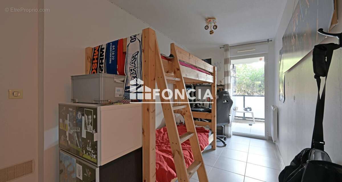 Appartement à LE CRES