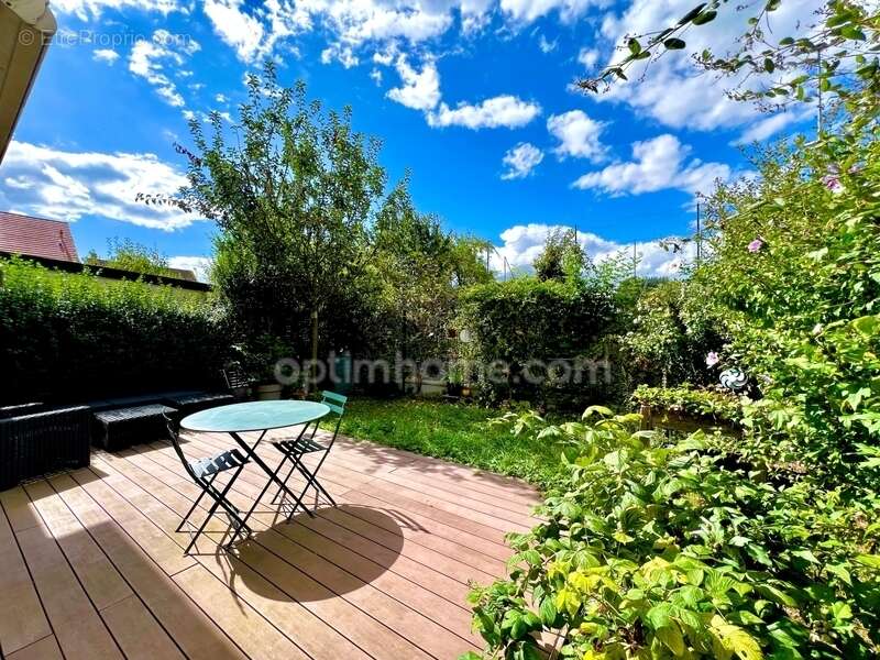 Maison à LE PLESSIS-BOUCHARD