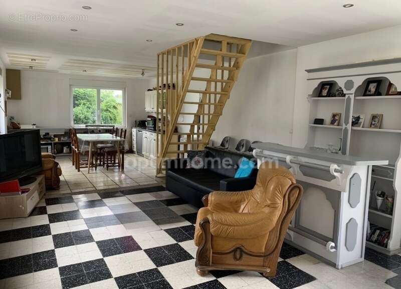 Maison à REBREUVIETTE