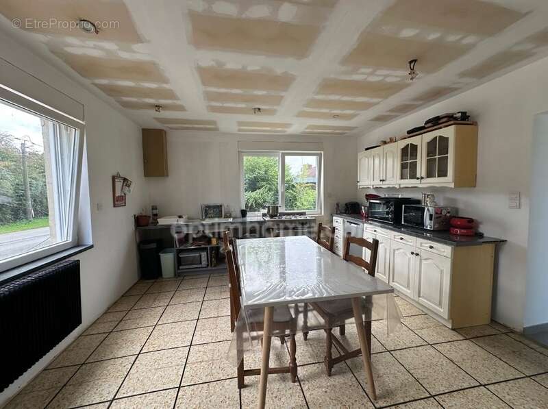 Maison à REBREUVIETTE