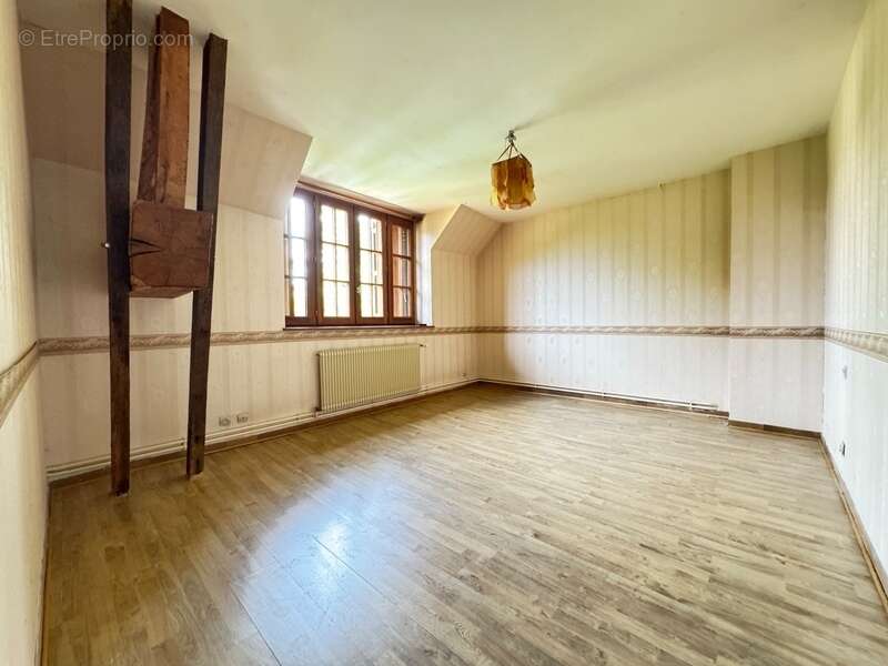 Maison à SAINT-ARNOULT-EN-YVELINES