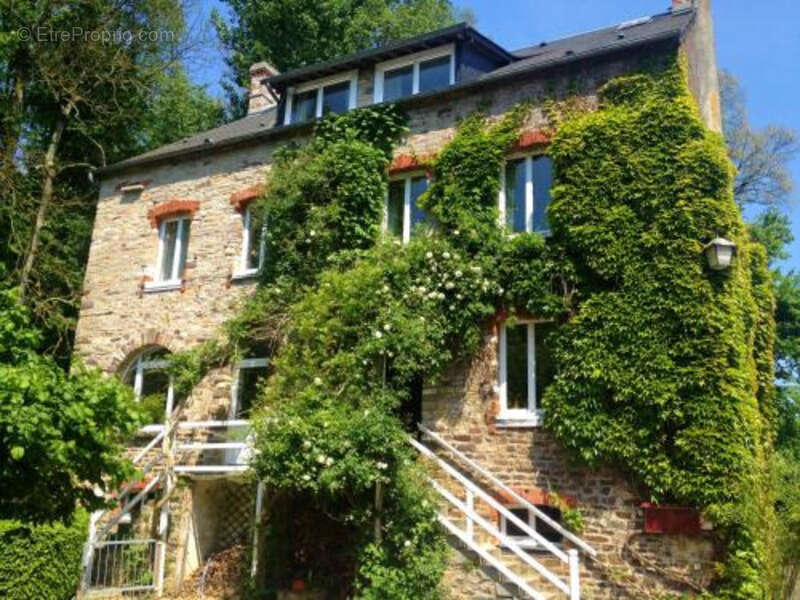 Maison à CLECY