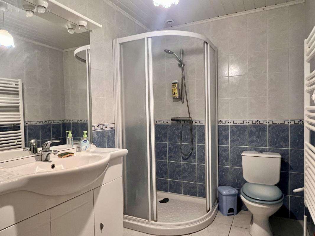 Maison à LE PERRIER