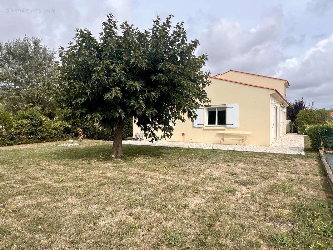 Maison à LE PERRIER