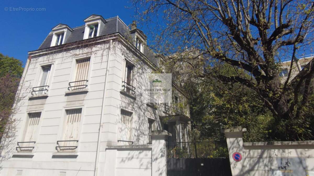 Maison à PARIS-12E