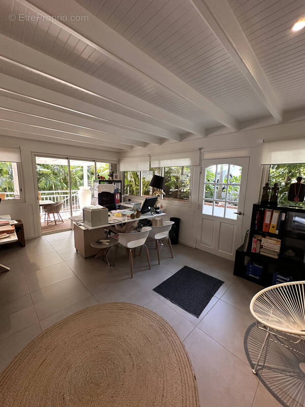 Maison à CAPESTERRE-BELLE-EAU