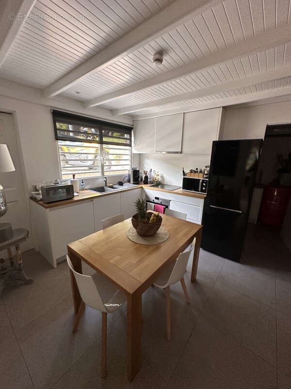 Maison à CAPESTERRE-BELLE-EAU