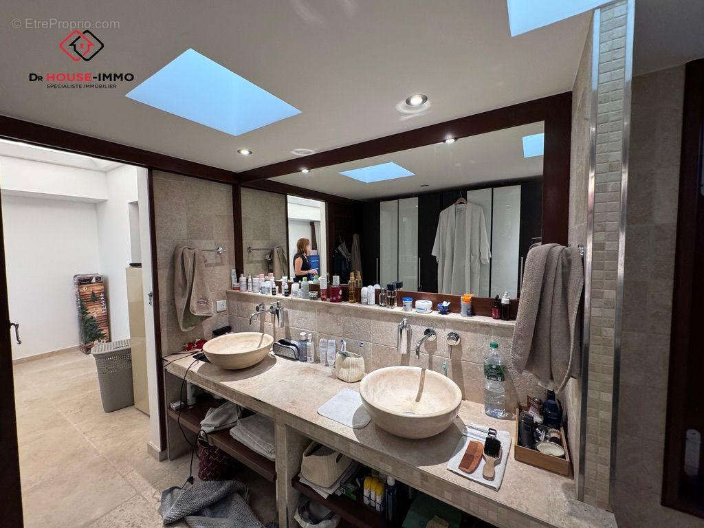 Maison à CAPESTERRE-BELLE-EAU