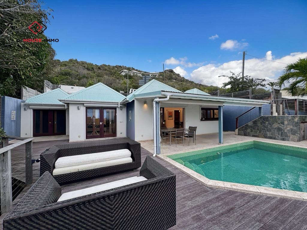 Maison à CAPESTERRE-BELLE-EAU