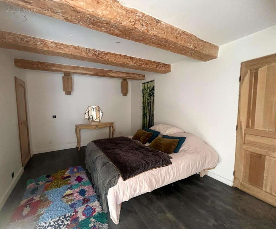 Appartement à MARSEILLE-7E