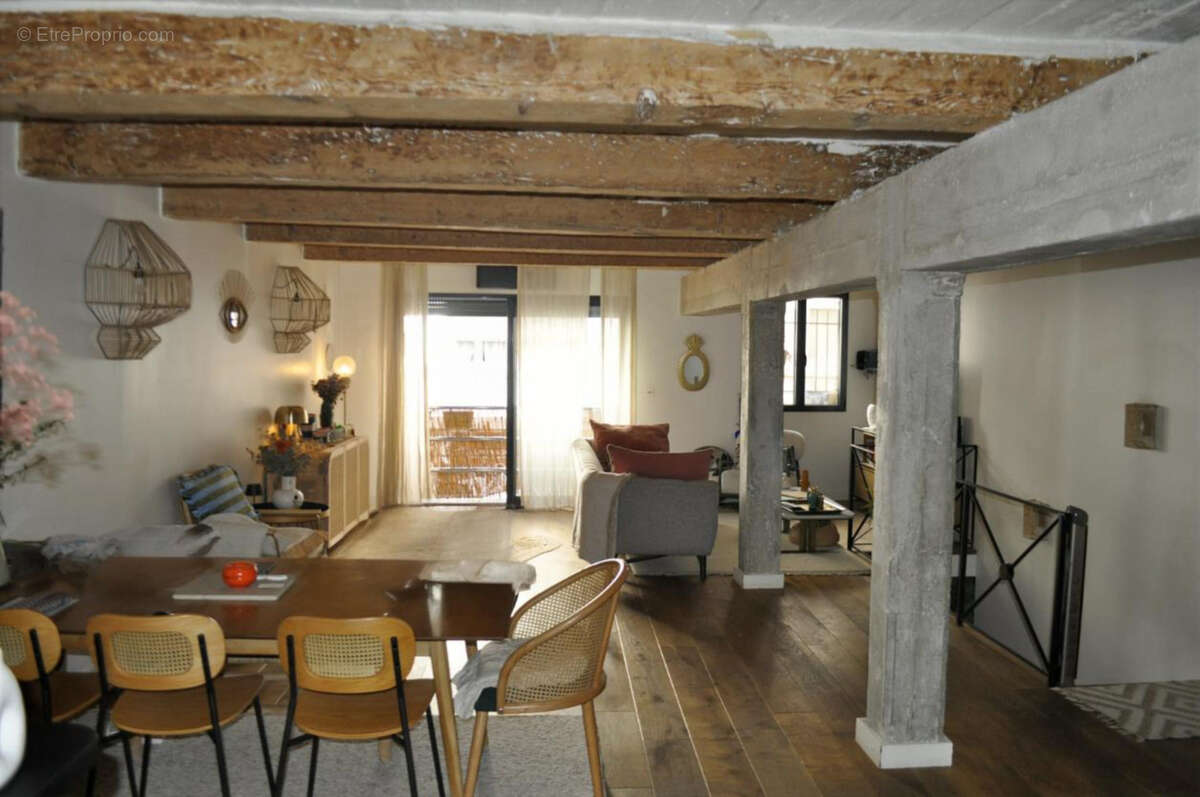 Appartement à MARSEILLE-7E