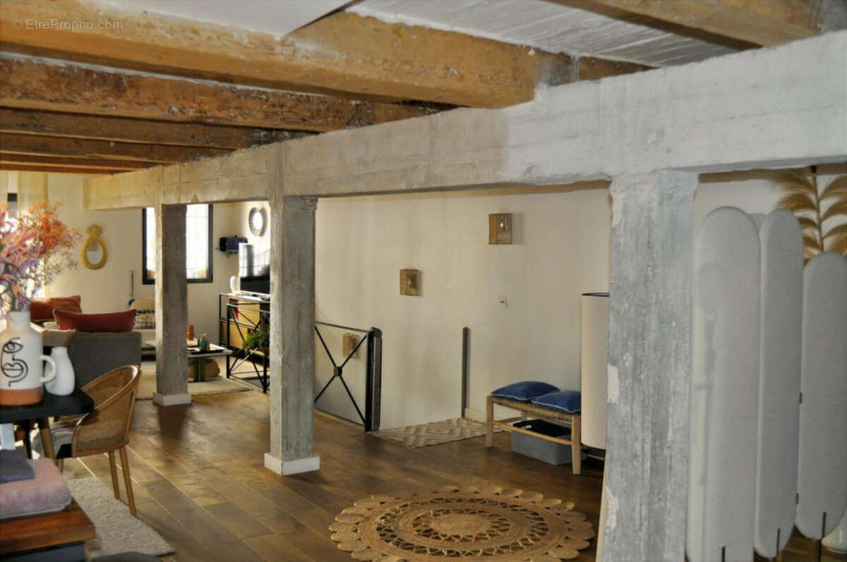 Appartement à MARSEILLE-7E