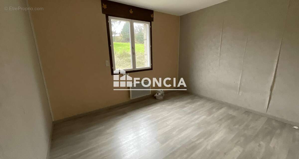 Maison à SILLE-LE-GUILLAUME