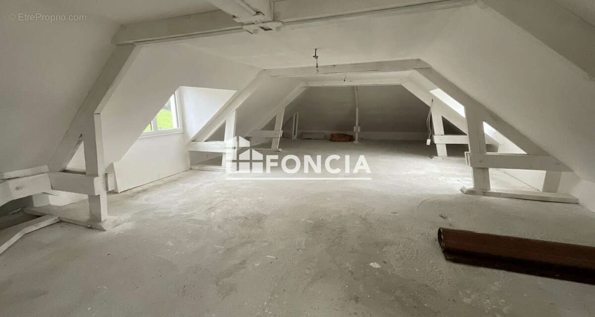 Maison à SILLE-LE-GUILLAUME