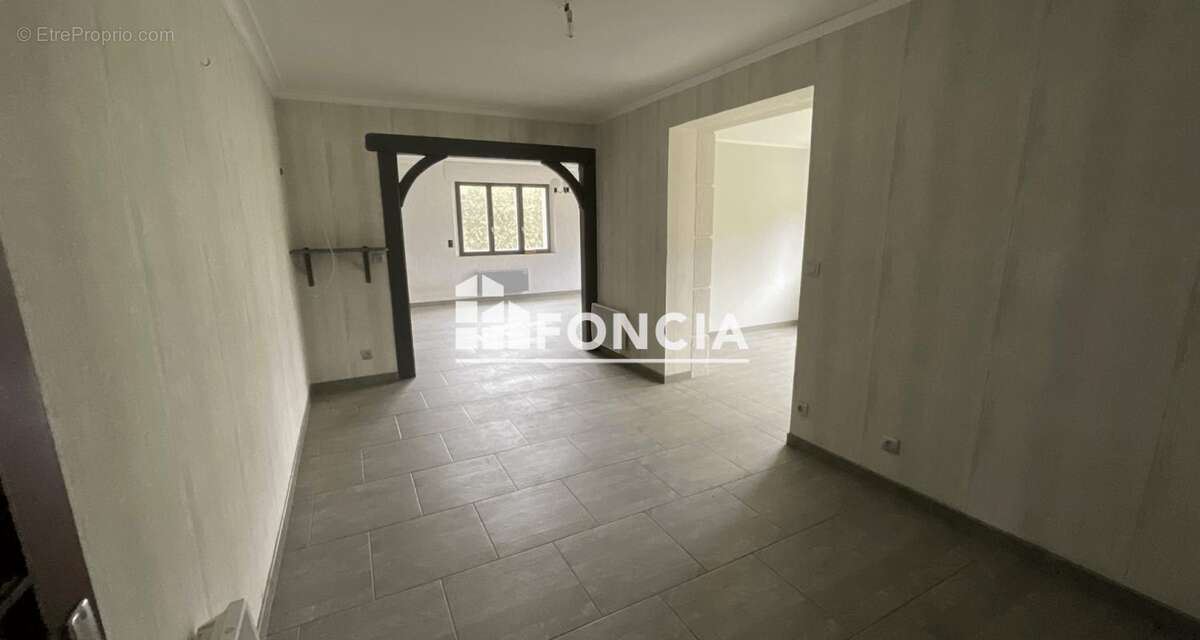 Maison à SILLE-LE-GUILLAUME