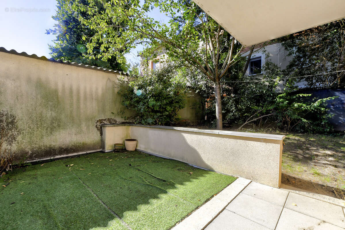 Appartement à RAMONVILLE-SAINT-AGNE