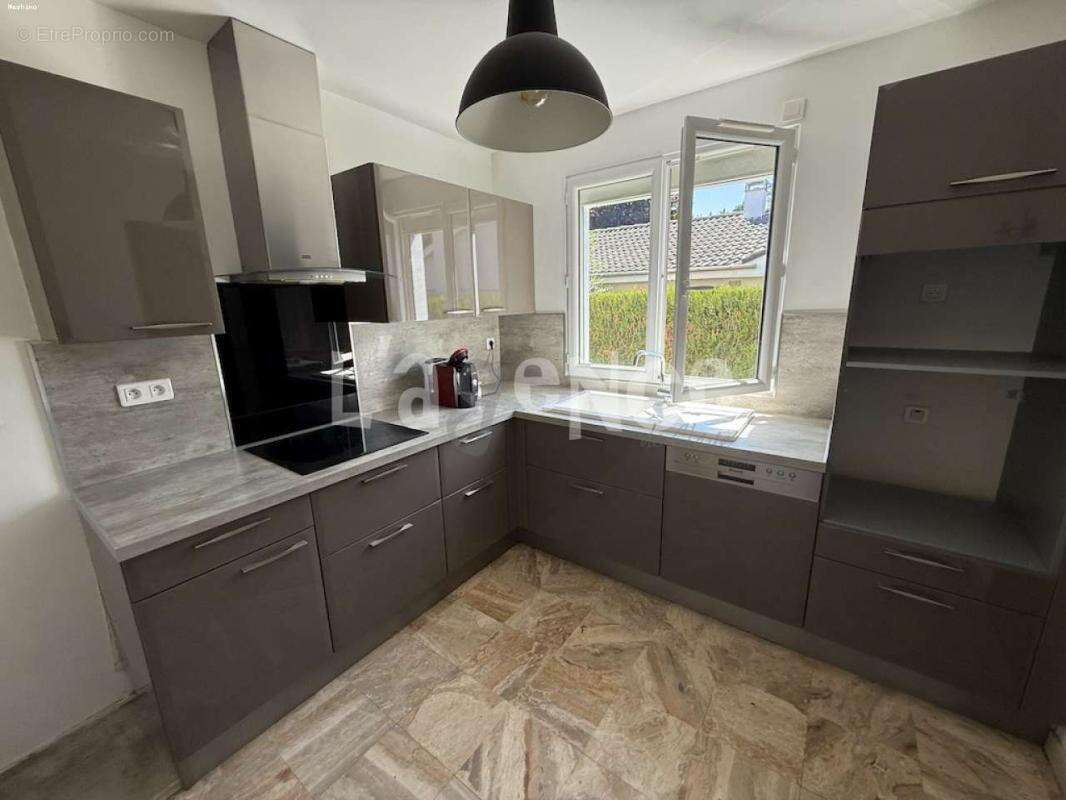 Maison à CLAYE-SOUILLY