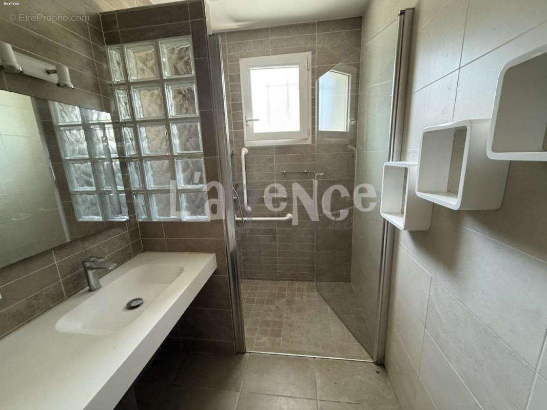 Maison à CLAYE-SOUILLY