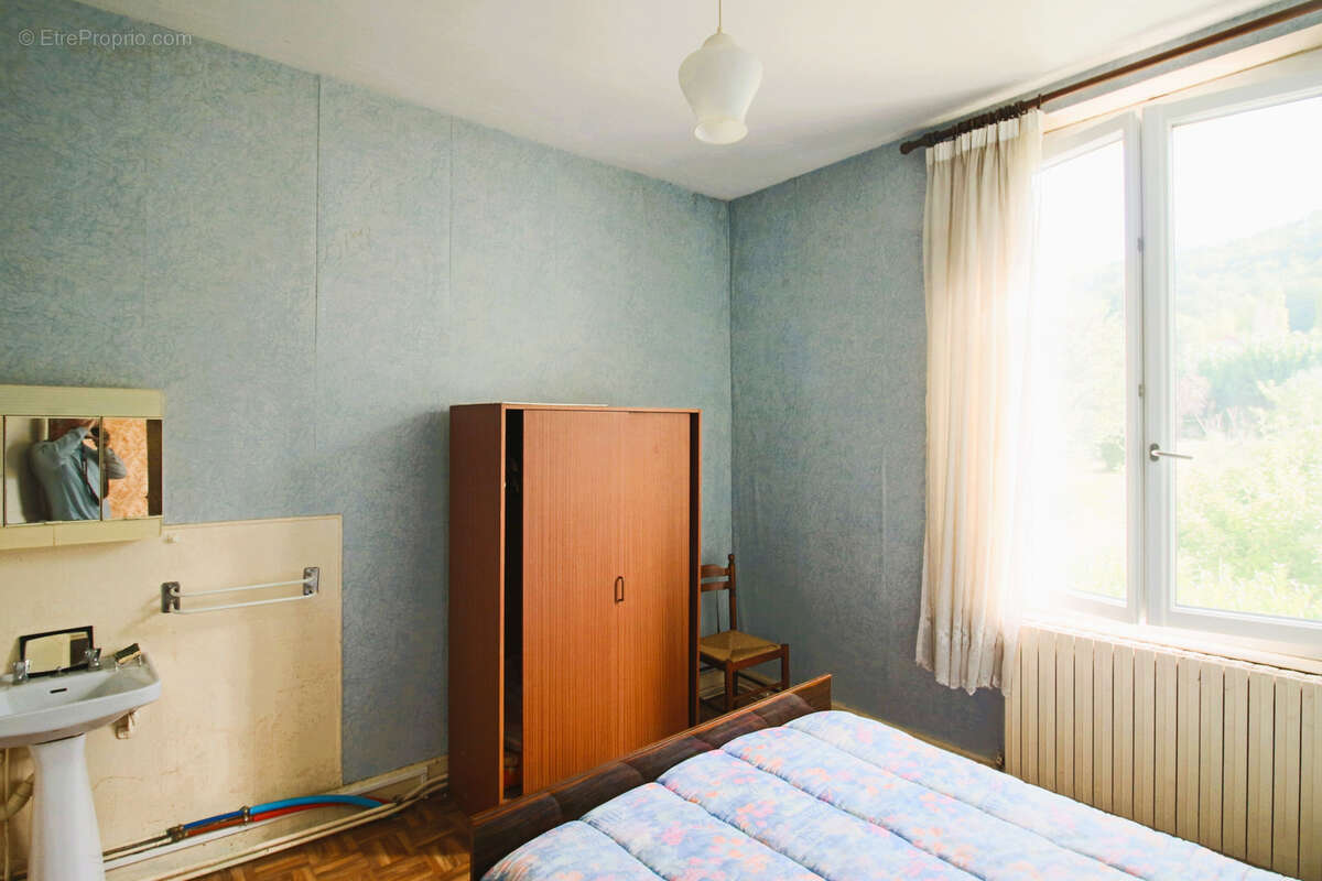 Maison à PUY-L&#039;EVEQUE