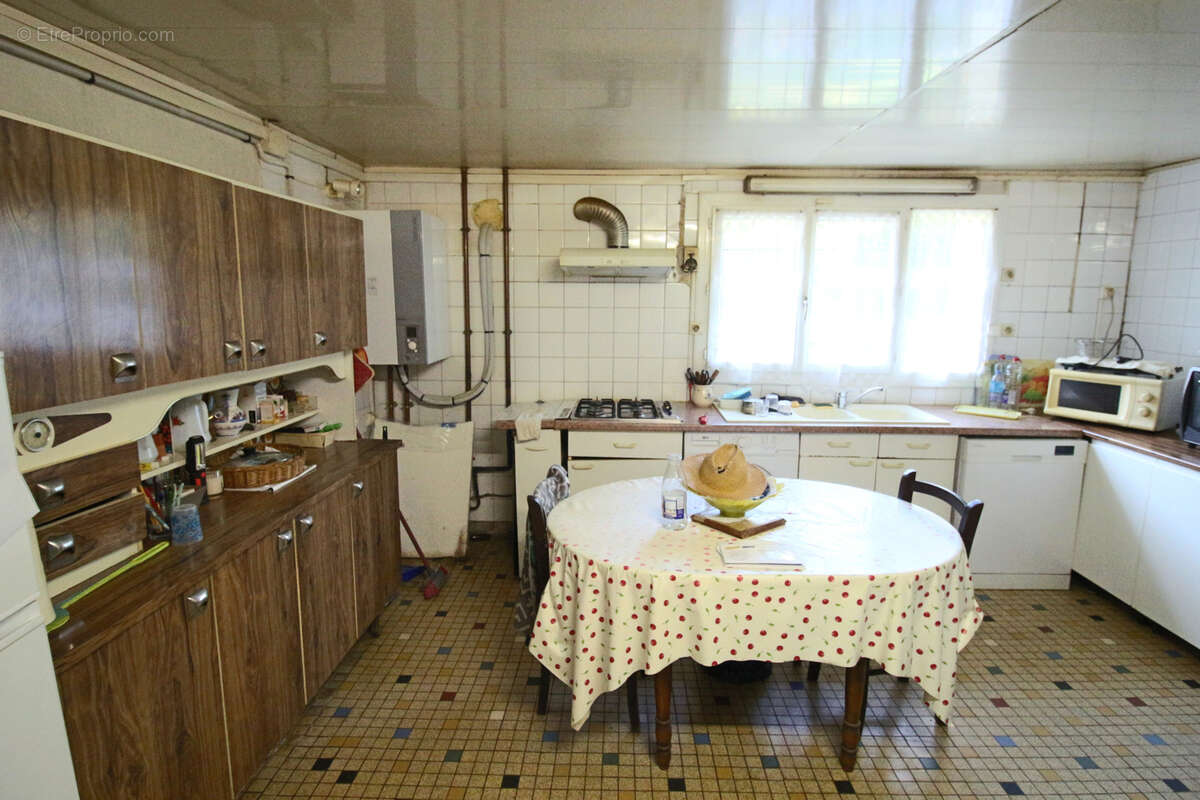 Maison à PUY-L&#039;EVEQUE