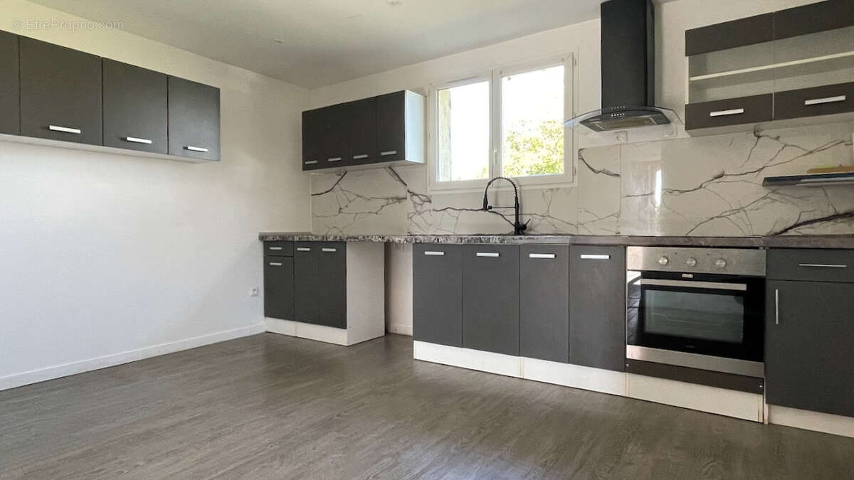 Maison à LE FIDELAIRE