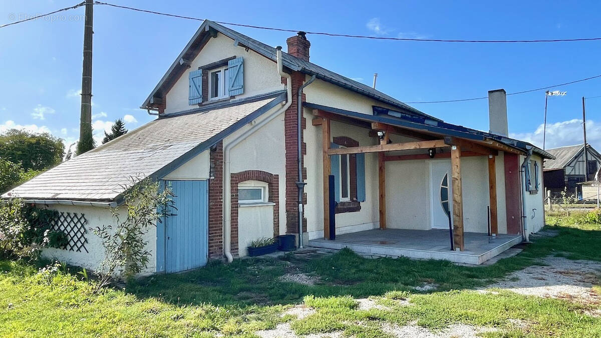 Maison à LE FIDELAIRE