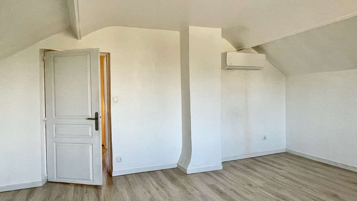 Maison à LE FIDELAIRE