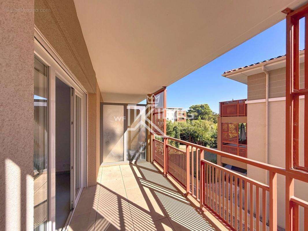 Appartement à PUGET-SUR-ARGENS