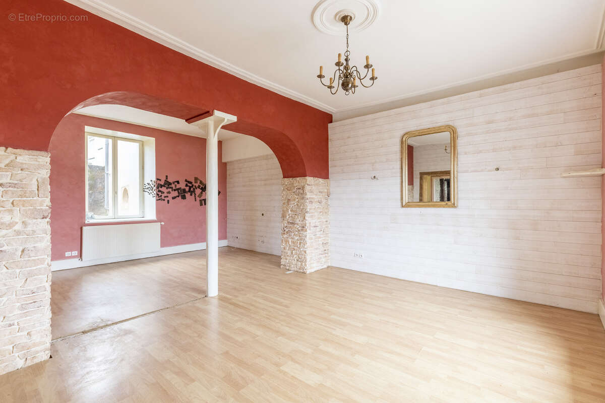 Maison à BOUXIERES-AUX-DAMES