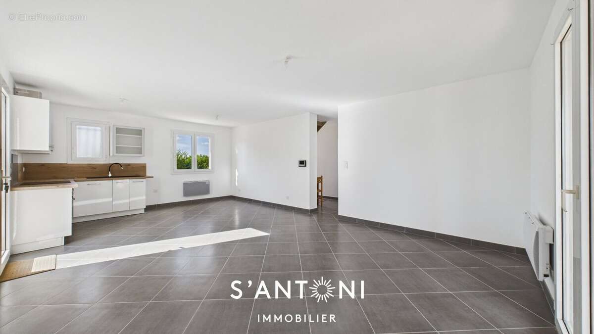 Maison à COLOMBIERS