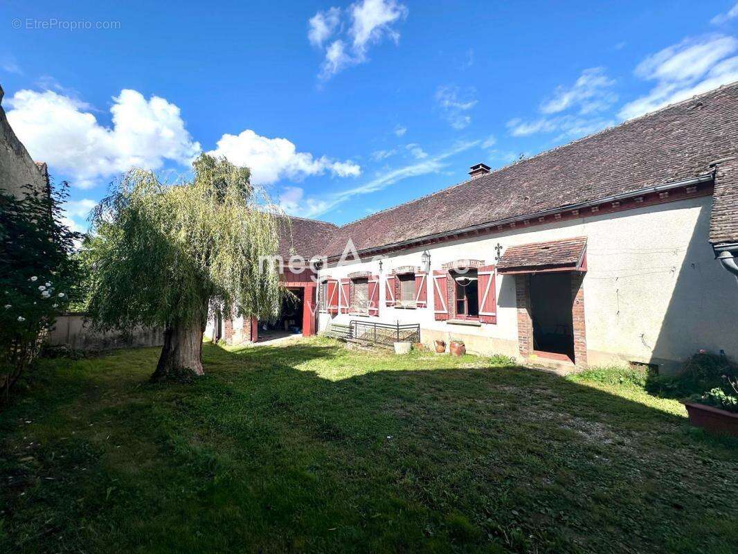 Maison à THEIL-SUR-VANNE