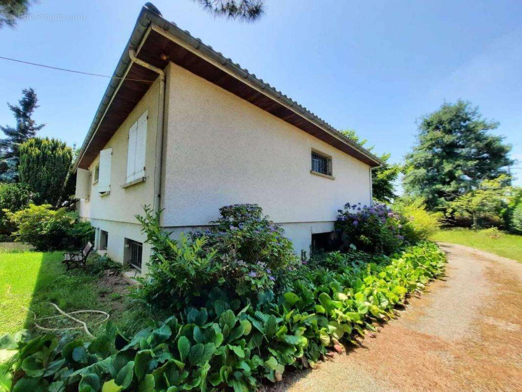 Maison à LE PASSAGE