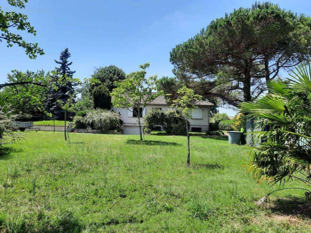 Maison à LE PASSAGE