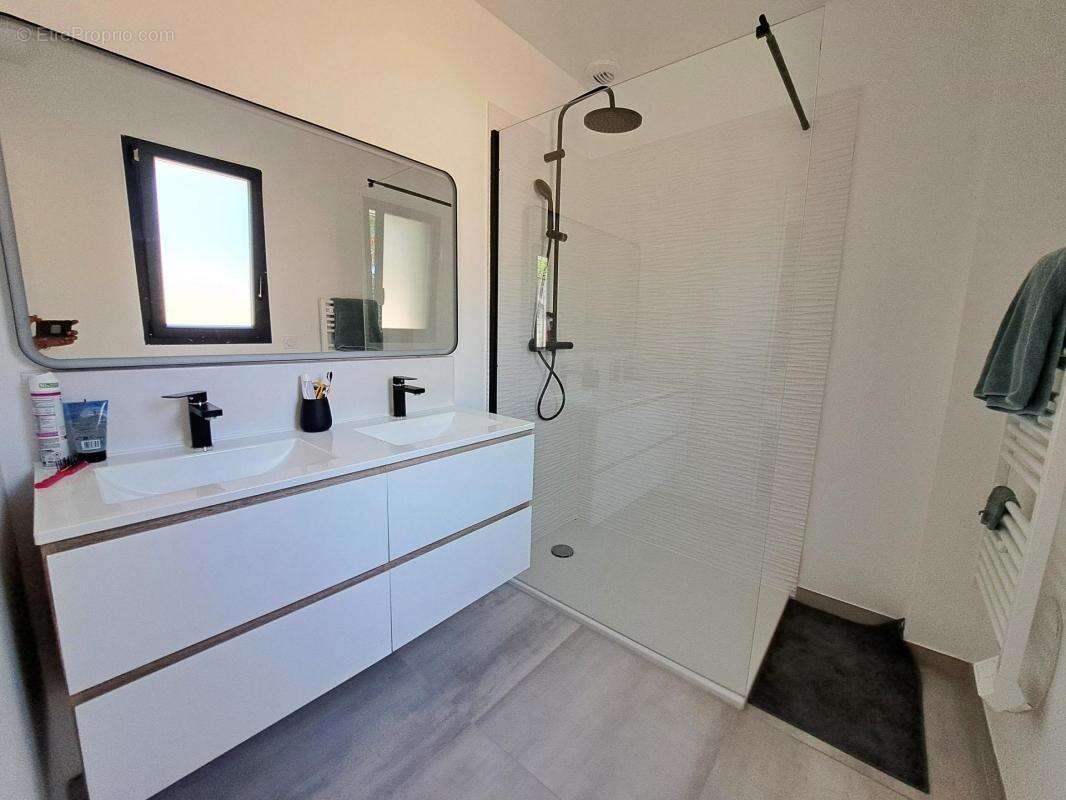 Maison à SAINT-PATERNE