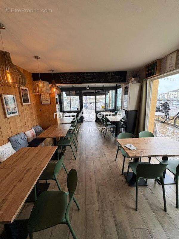 Commerce à LES SABLES-D&#039;OLONNE