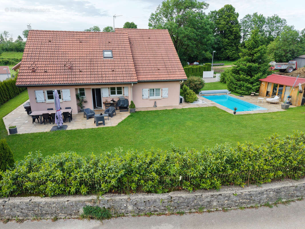 Maison à GRANGES-NARBOZ